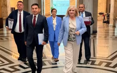 ДПС се регистрира за участие в президентските избори