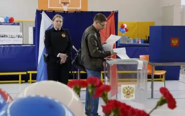 В Русия контролират със специална лотария дали чиновниците гласуват