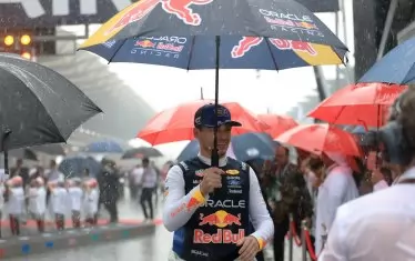 Верстапен взе 72-ра победа в F1 след тропическа буря