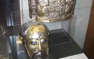  Две мощехранилници на Вселенския патриарх на Константинопол, Свети Дионисий, края на XVIII век, НИМ, София