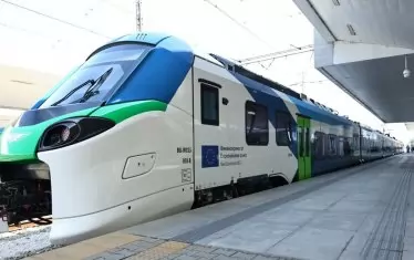 БДЖ пусна още две нови мотриси по линията София-Бургас