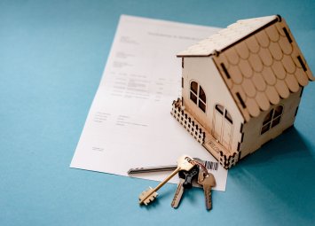 VI. ТЪРГ С ЯВНО НАДДАВАНЕ ЗА ПРОДАЖБА НА НЕДВИЖИМИ ИМОТИ