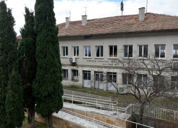 НАП погна читалище заради 8 евро годишна такса за книги