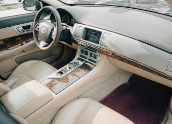 Автоаксесоари, които си струват: Какво най-често търсят шофьорите в Bazar.bg