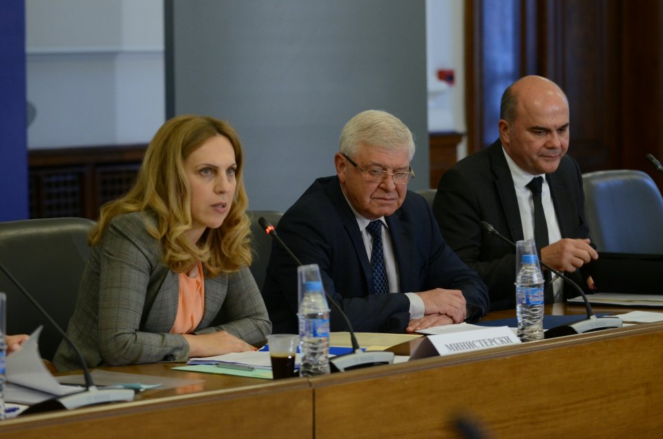 Novite Pravila Za Telk Se Spnaha I V Tristrankata Sega