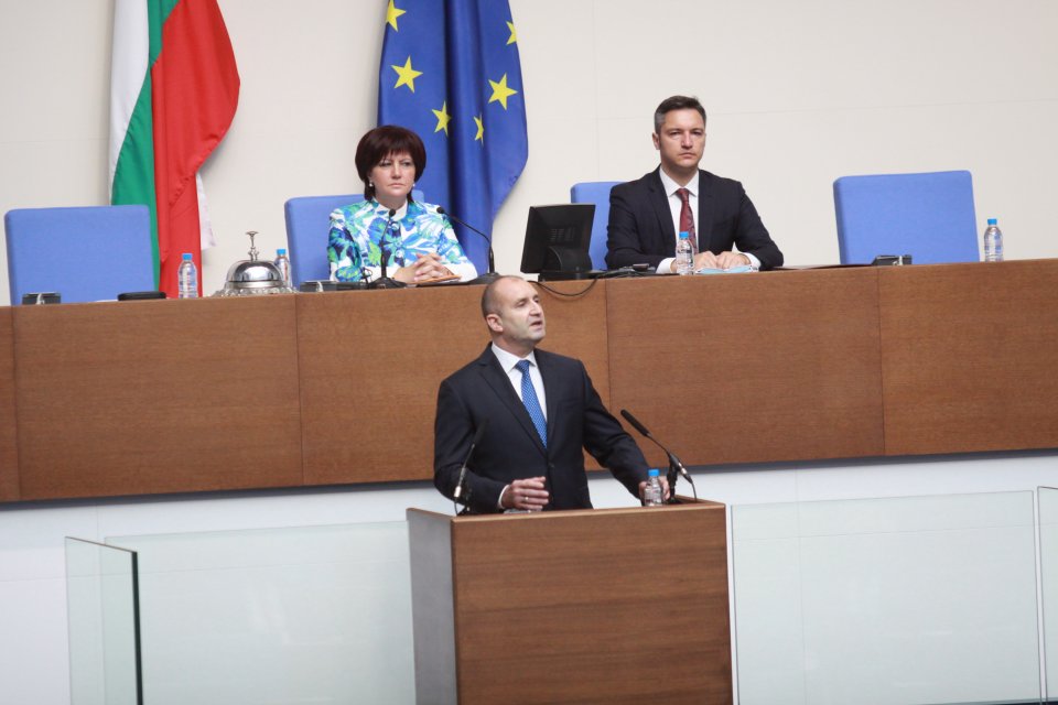 Radev Nalozhi Veto I Na Zakona Za Sdebnata Vlast Sega